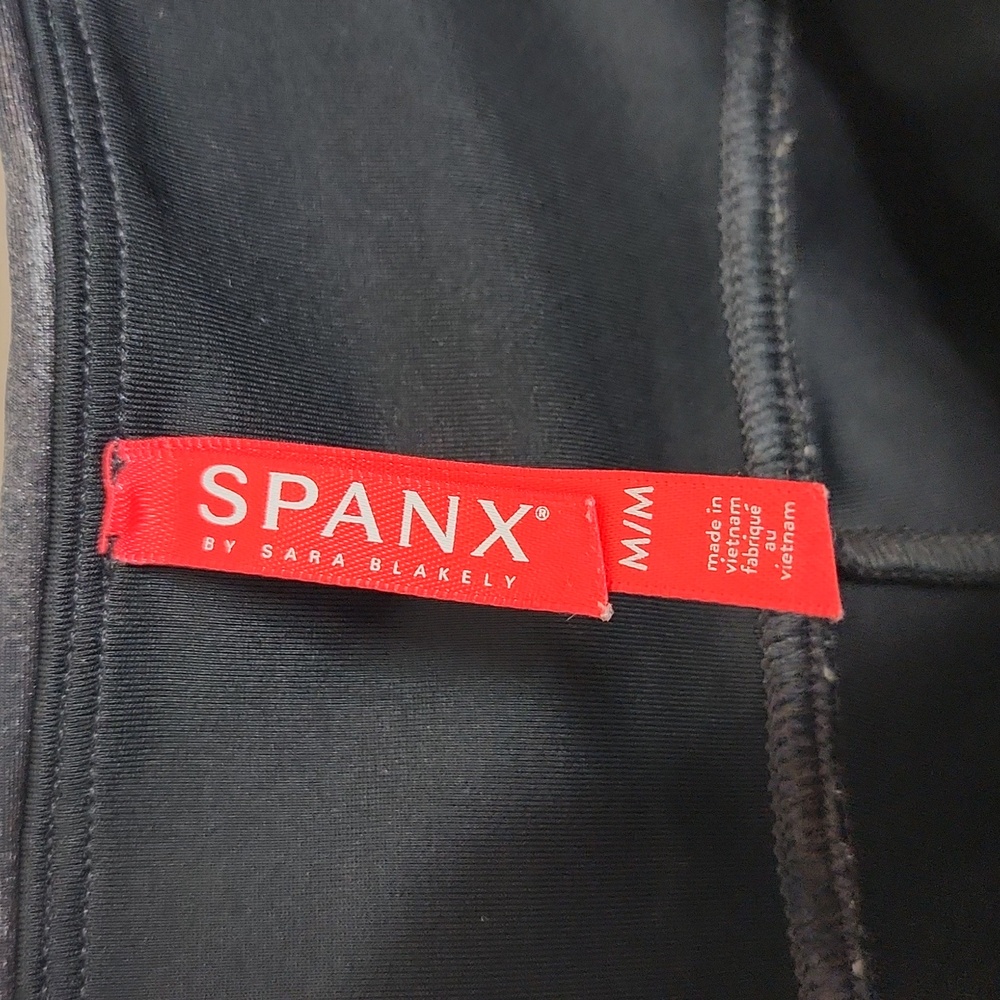 Spanx faux leather shiny black leggings size medium - Picture 7 of 11